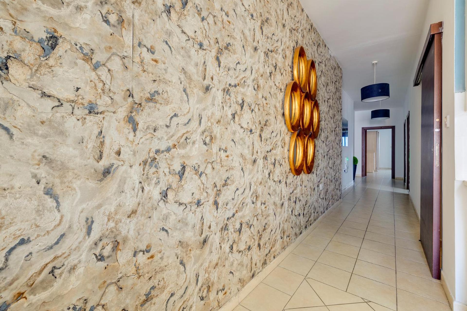 Modern 2br شقة