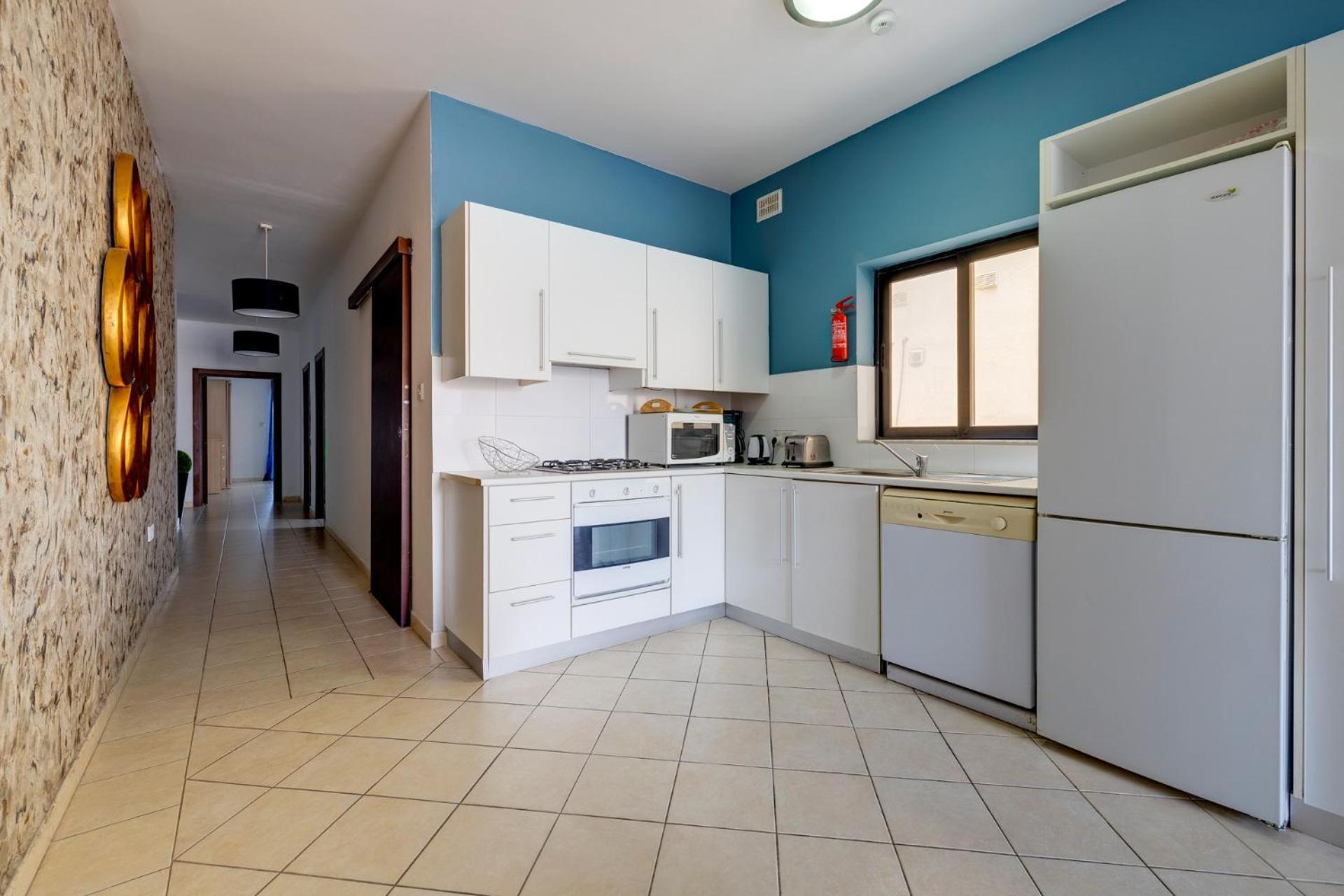 Modern 2br * سليمة