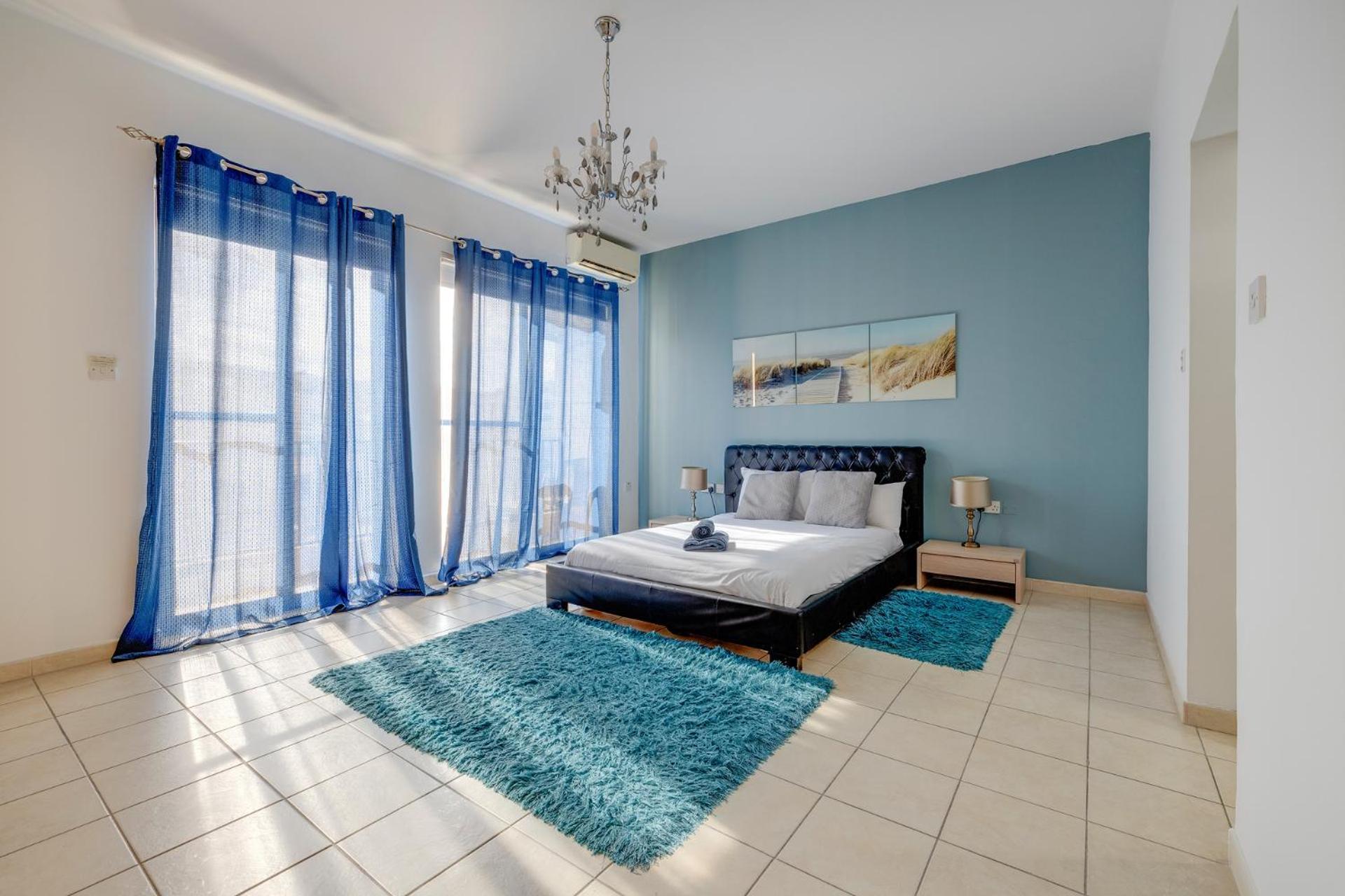 Modern 2br *